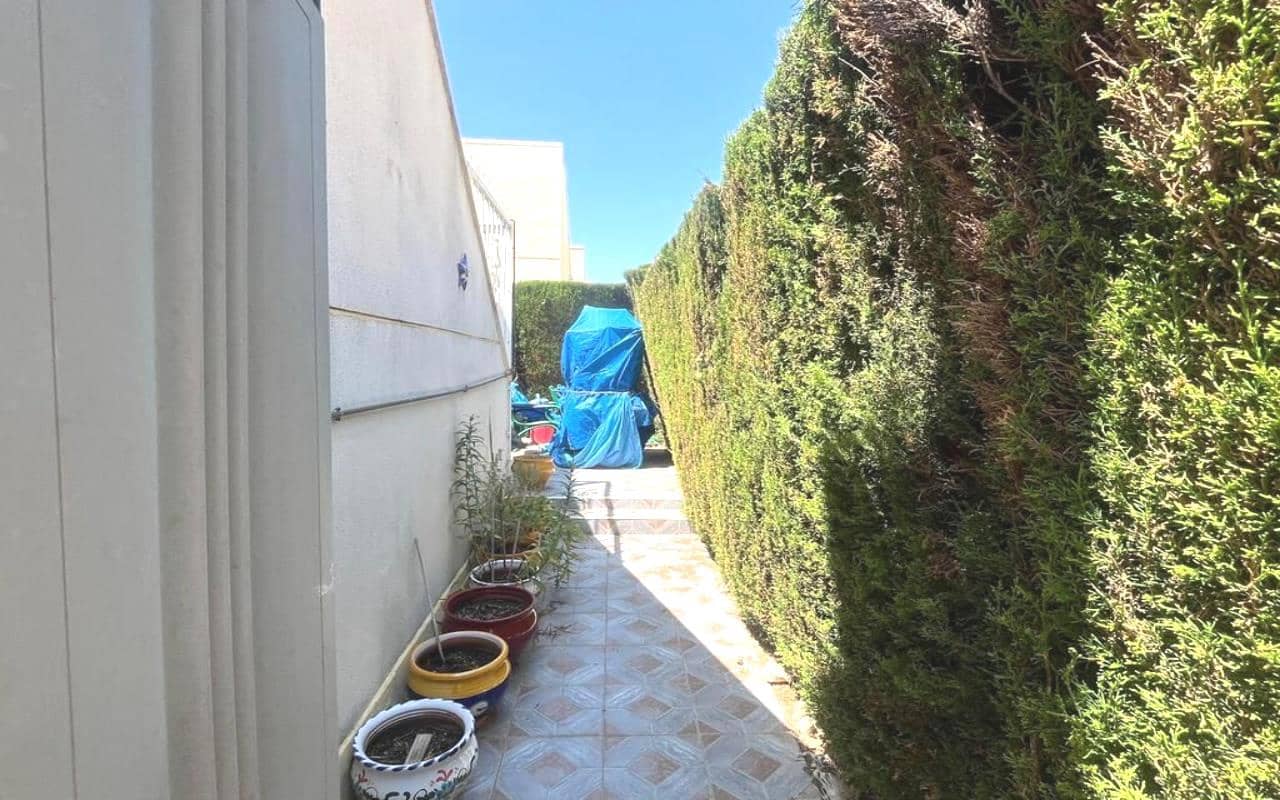 3 soverom Villa til salgs i Lo Crispin med svømmebasseng garasje - € 215 000 (Ref: 9175534)