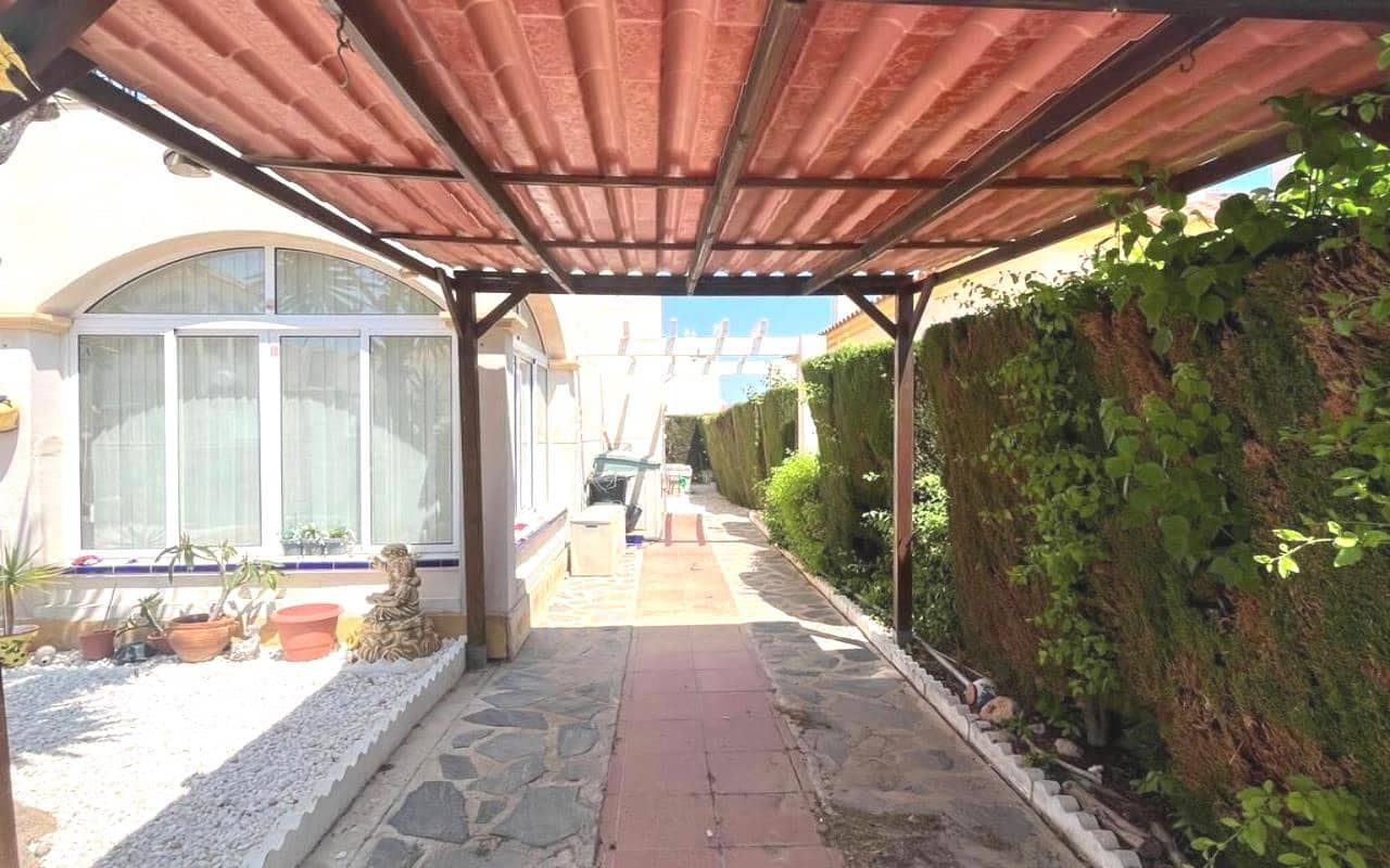 3 soverom Villa til salgs i Lo Crispin med svømmebasseng garasje - € 215 000 (Ref: 9175534)