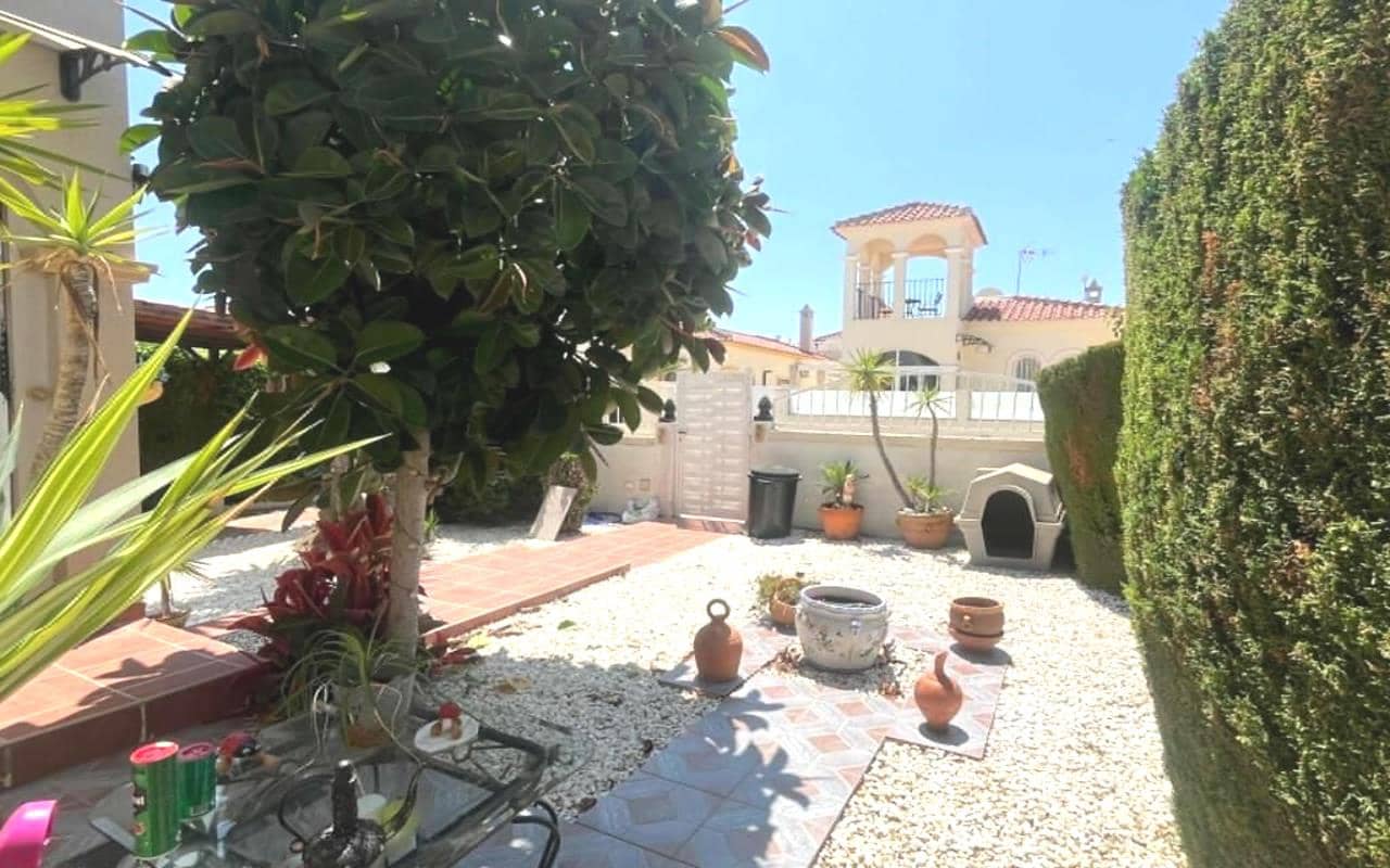 3 soverom Villa til salgs i Lo Crispin med svømmebasseng garasje - € 215 000 (Ref: 9175534)