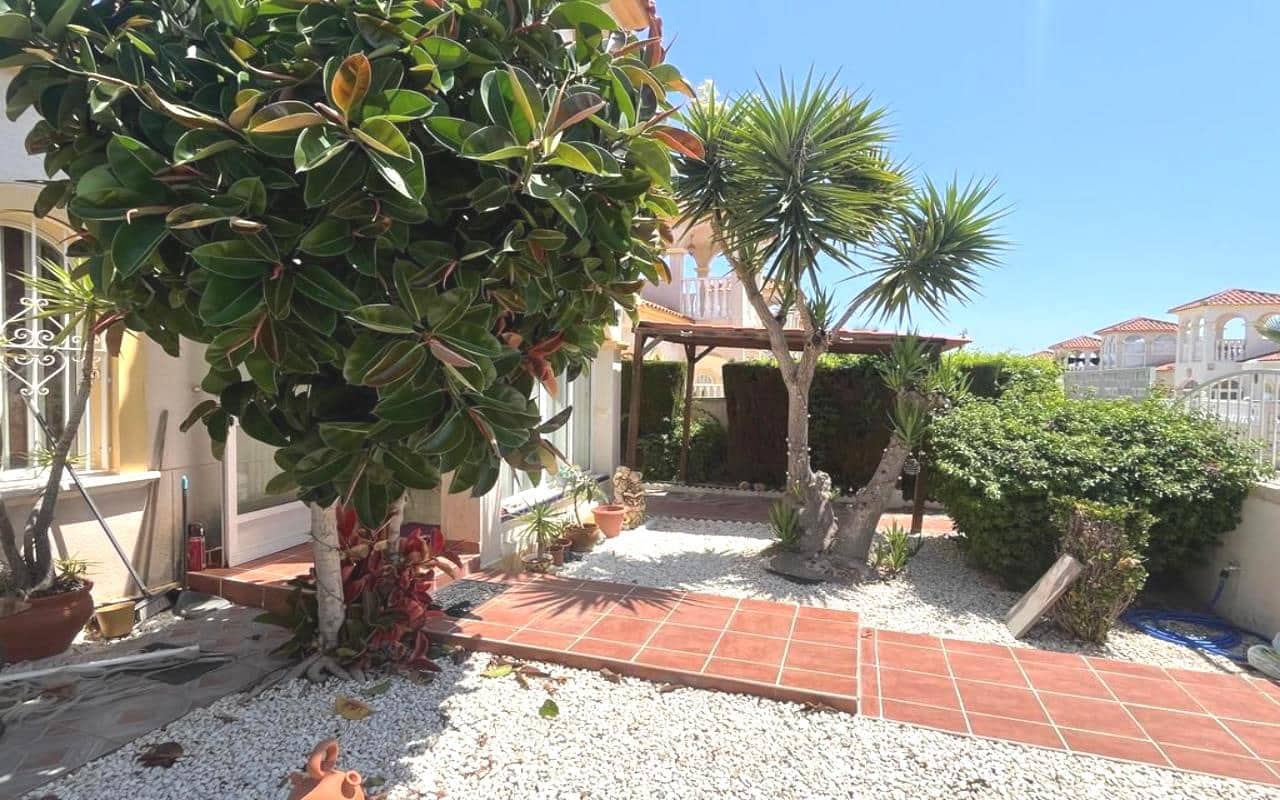 3 soverom Villa til salgs i Lo Crispin med svømmebasseng garasje - € 215 000 (Ref: 9175534)