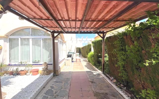 3 soverom Villa til salgs i Lo Crispin, Algorfa med svømmebasseng garasje - € 215 000 (Ref: 9175534)