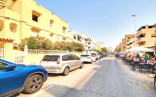 2 soveværelse Lejlighed til salg i La Mata, Torrevieja med garage - € 152.995 (Ref: 9187655)