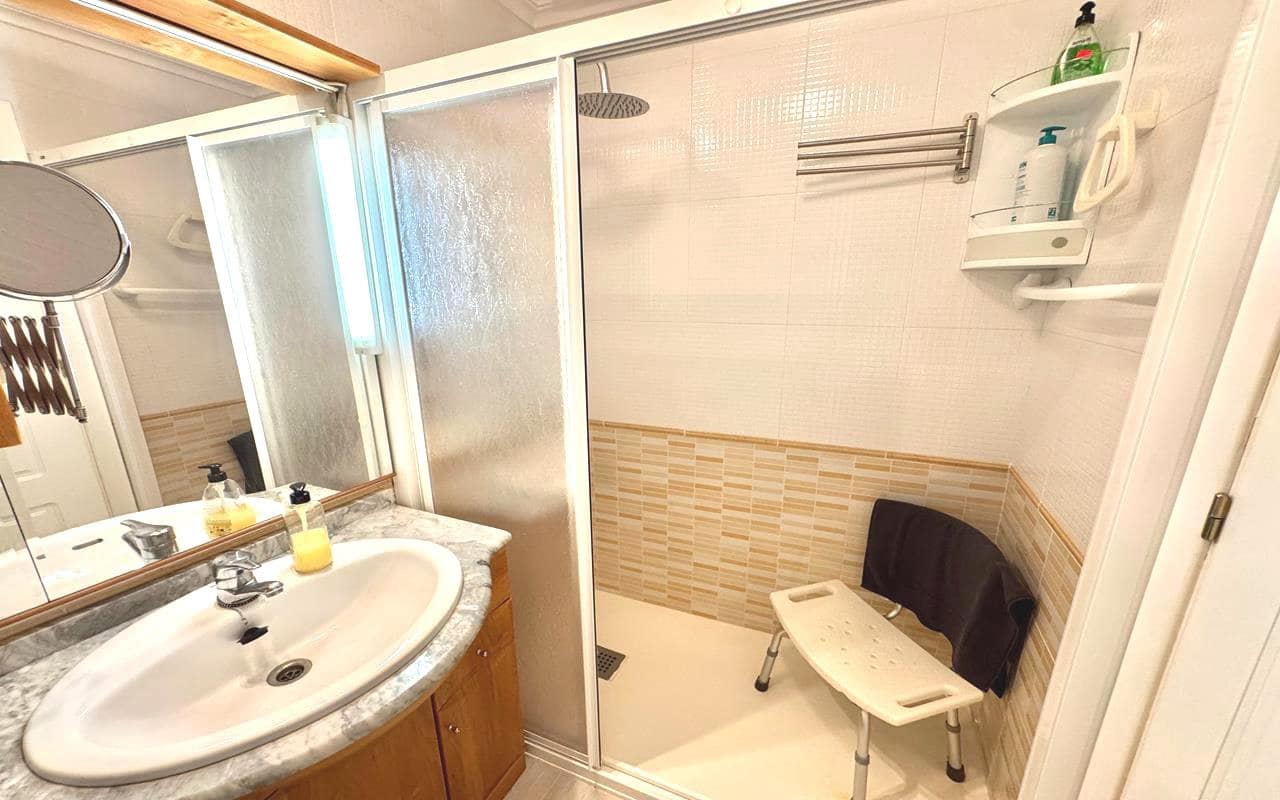 2 soveværelse Lejlighed til salg i Almoradi med swimmingpool garage - € 120.000 (Ref: 9187758)