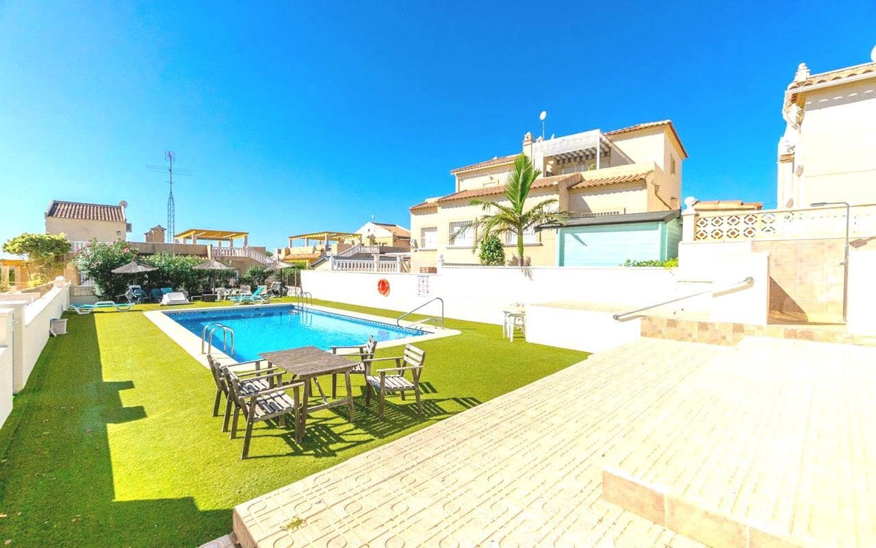 3 camera da letto Villa in vendita in Filipinas con piscina garage - 295.000 € (Rif: 9187759)