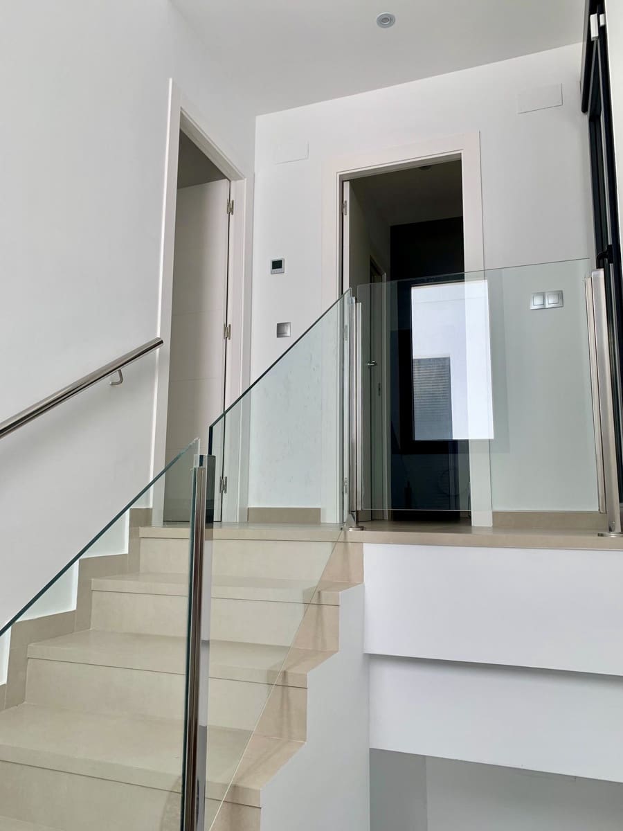 3 soverom Villa til salgs i Daya Vieja med svømmebasseng garasje - € 399 000 (Ref: 9197230)