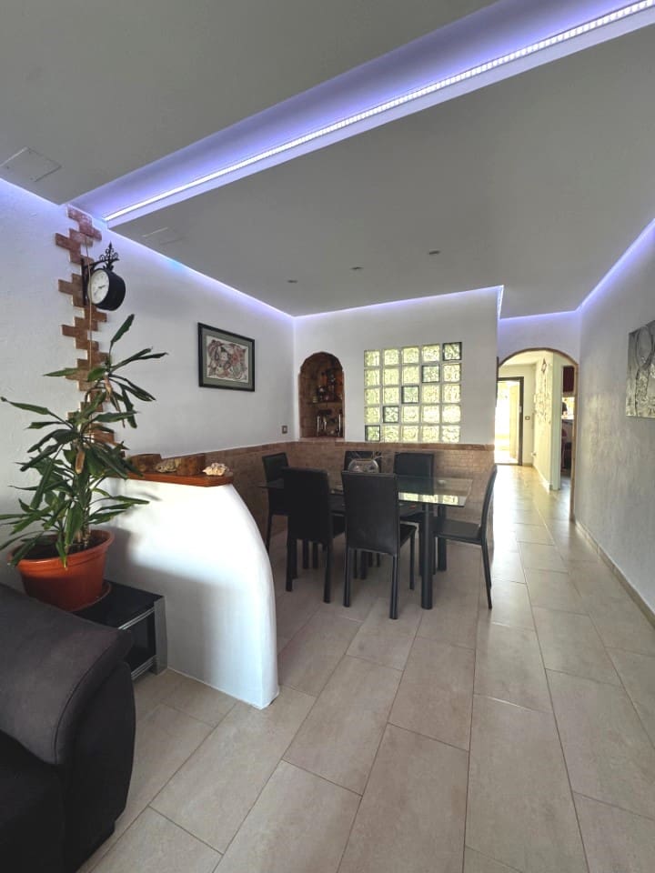 2 soveværelse Lejlighed til salg i San Pedro del Pinatar med swimmingpool garage - € 169.000 (Ref: 9199942)