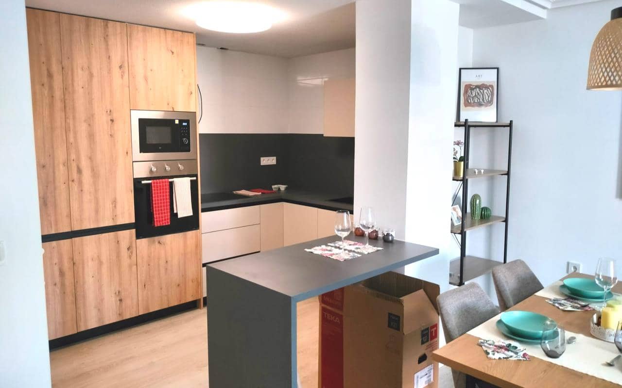 2 soveværelse Lejlighed til salg i La Zenia med swimmingpool garage - € 205.900 (Ref: 9201793)