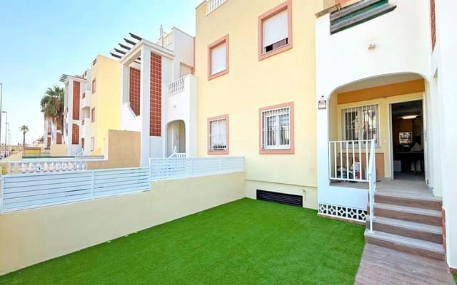 Apartamento de 2 habitaciones en La Zenia, Orihuela en venta con piscina garaje - 205.900 € (Ref: 9201793)