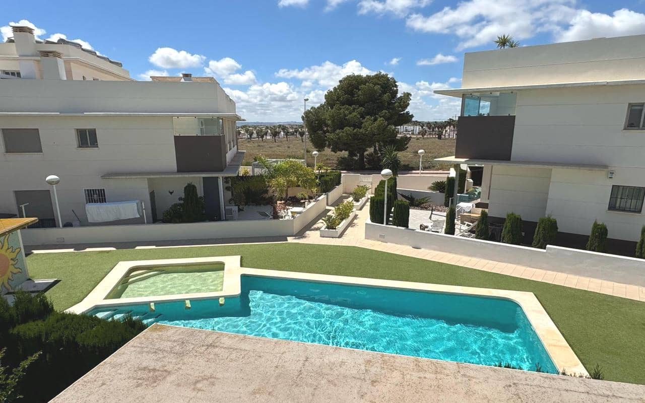 3 camera da letto Villa in vendita in Ciudad Quesada con piscina garage - 310.000 € (Rif: 9203331)