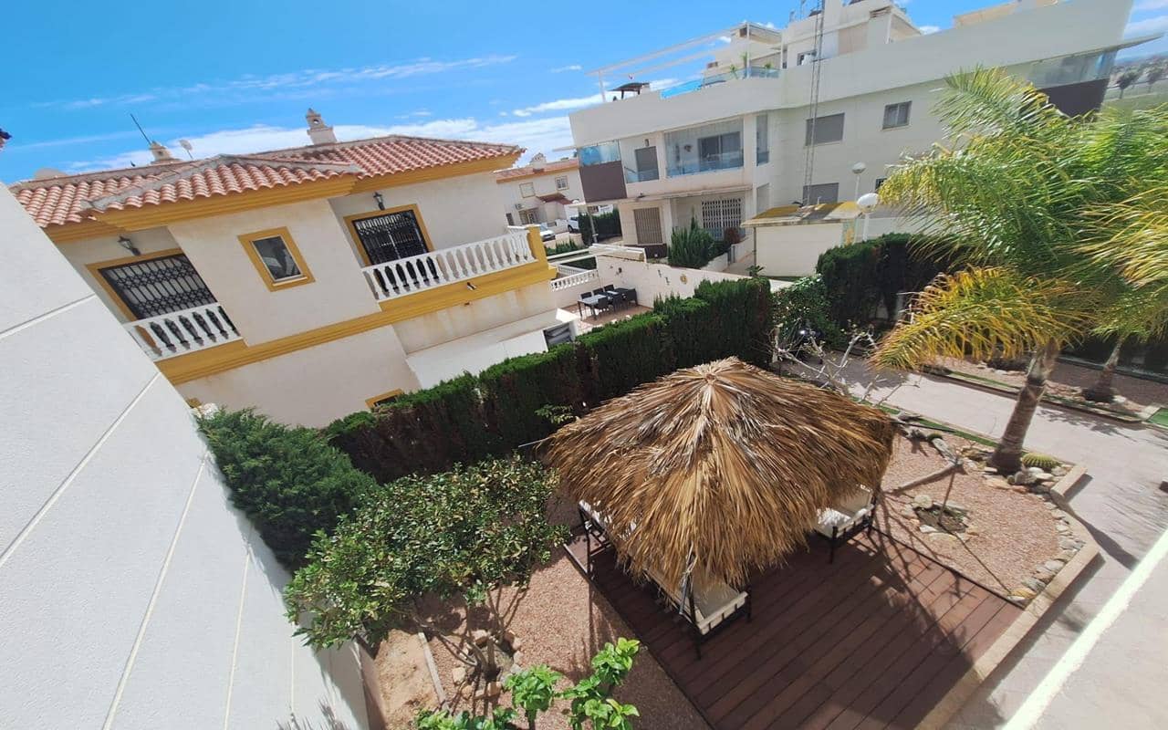 3 camera da letto Villa in vendita in Ciudad Quesada con piscina garage - 310.000 € (Rif: 9203331)