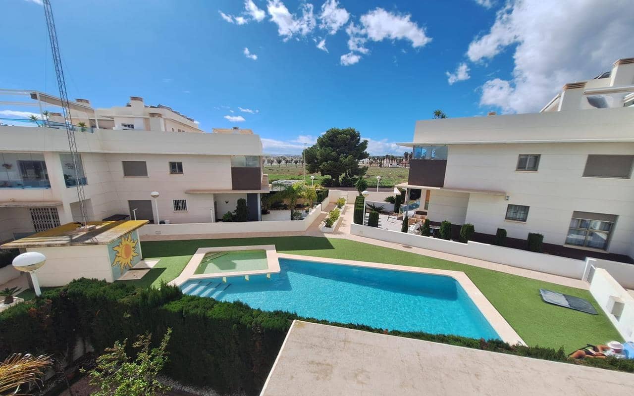 3 camera da letto Villa in vendita in Ciudad Quesada con piscina garage - 310.000 € (Rif: 9203331)