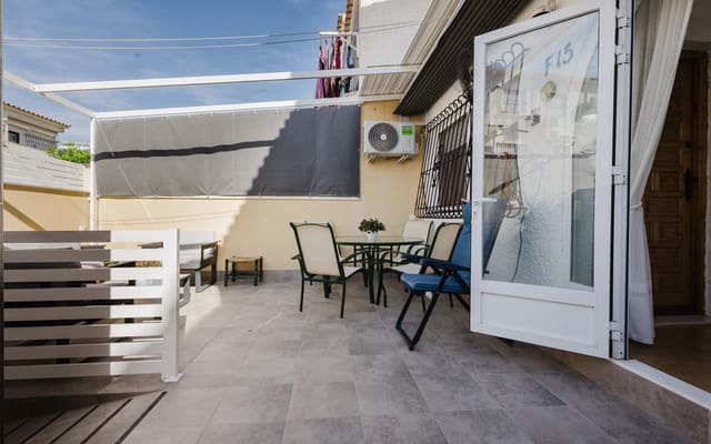 3 makuuhuone Bungalow myytävänä paikassa Torrevieja - 185 000 € (Ref: 9205652)