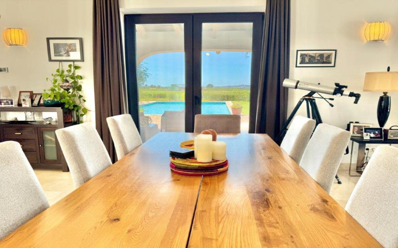 Chalet de 5 habitaciones en Dolores en venta con piscina garaje - 1.150.000 € (Ref: 9207815)