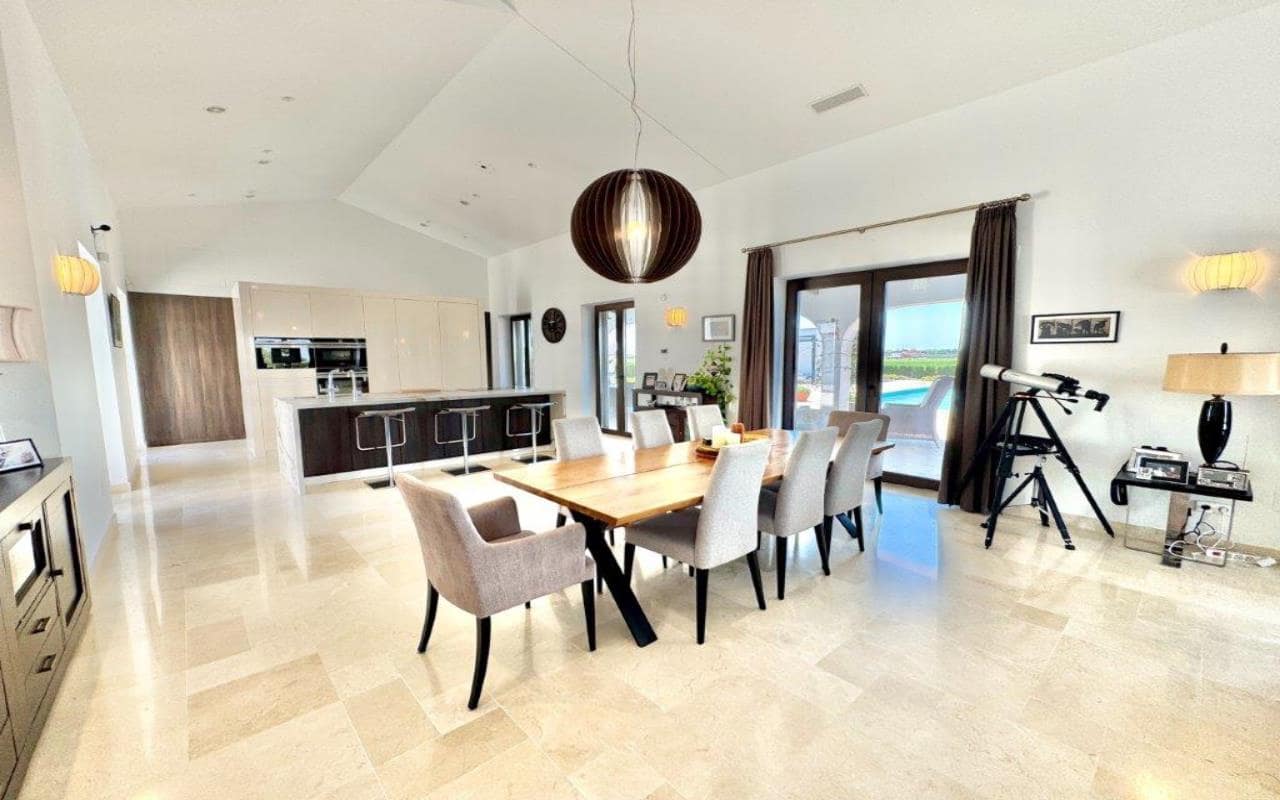 Chalet de 5 habitaciones en Dolores en venta con piscina garaje - 1.150.000 € (Ref: 9207815)