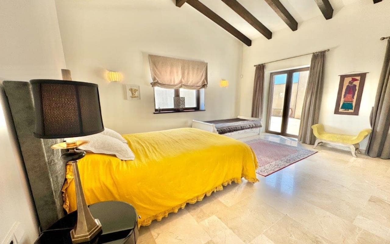 Chalet de 5 habitaciones en Dolores en venta con piscina garaje - 1.150.000 € (Ref: 9207815)