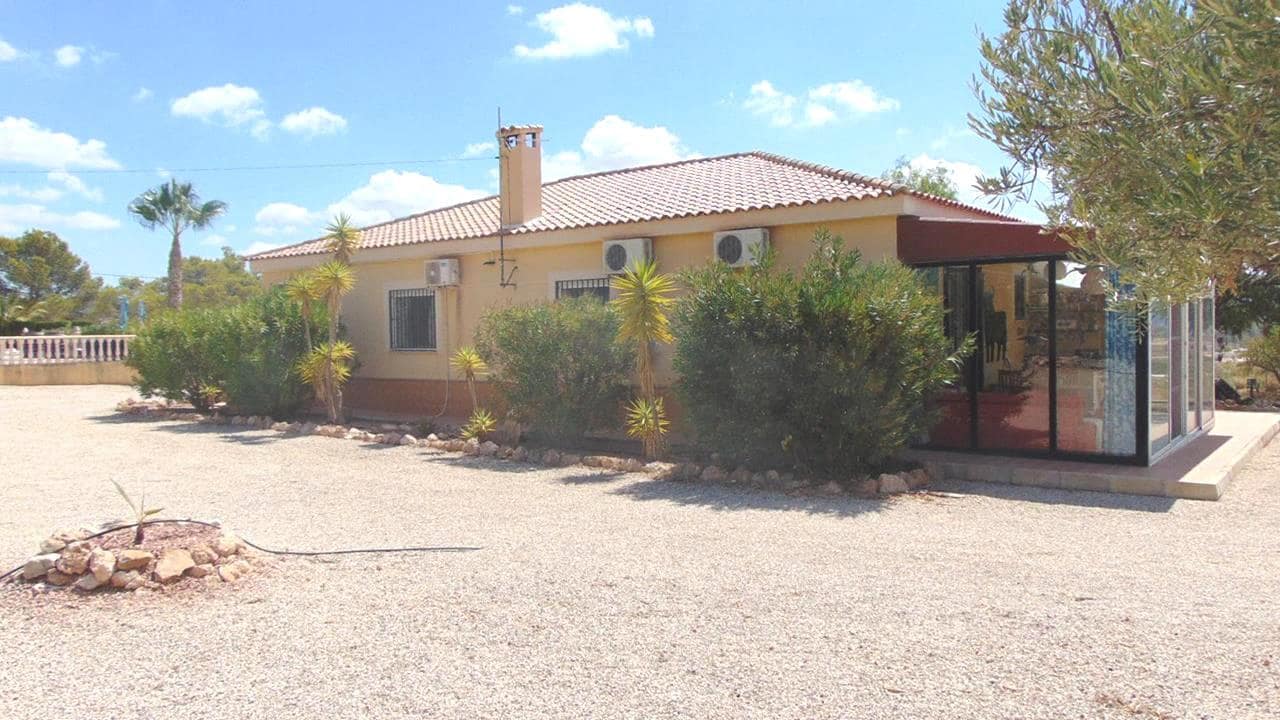 3 sovrum Finca/Hus på landet till salu i Macisvenda med pool garage - 349 995 € (Ref: 9208895)