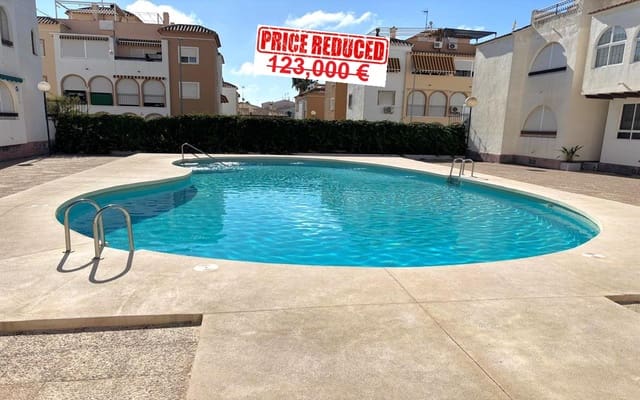 Apartamento de 1 habitación en Torrevieja en venta con piscina - 118.000 € (Ref: 9268937)