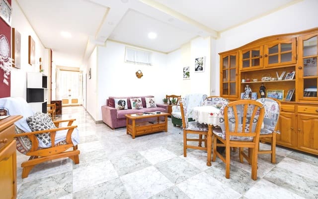 3 quarto Apartamento para venda em Torrevieja - 144 995 € (Ref: 9273166)