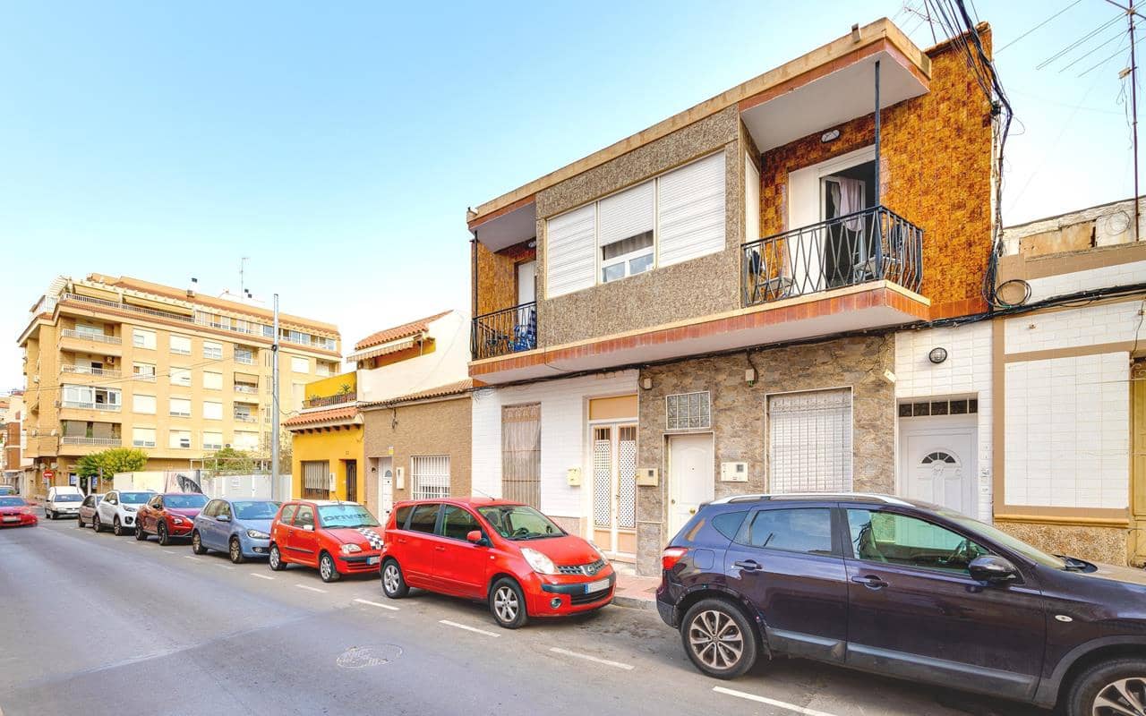 3 quarto Apartamento para venda em Torrevieja - 144 995 € (Ref: 9273166)