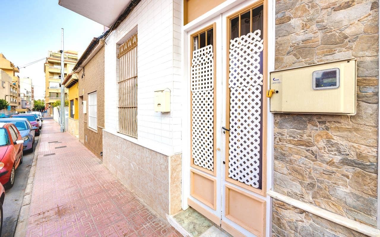 3 quarto Apartamento para venda em Torrevieja - 144 995 € (Ref: 9273166)