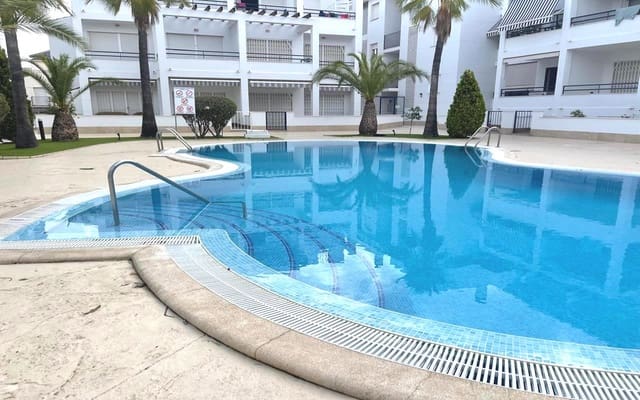 2 bedroom Apartment for sale in Torrevieja with pool garage - € 215,000 (Ref: 9275338)