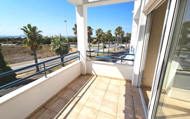2 bedroom Apartment for sale in Torrevieja with pool garage - € 215,000 (Ref: 9275338)