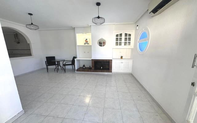 2 bedroom Apartment for sale in Los Altos with pool - € 151,000 (Ref: 9275339)