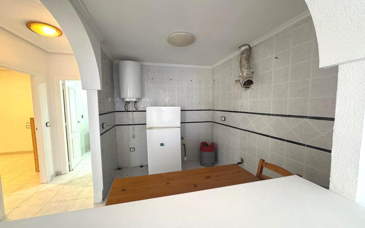 2 bedroom Apartment for sale in Los Altos with pool - € 151,000 (Ref: 9275339)