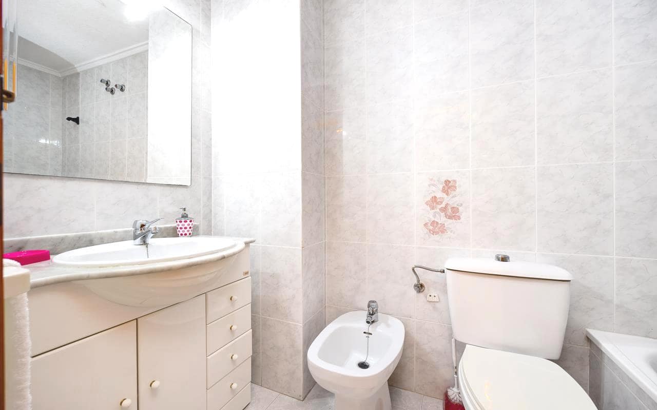 Studio til salgs i Torrevieja - € 79 995 (Ref: 9283041)