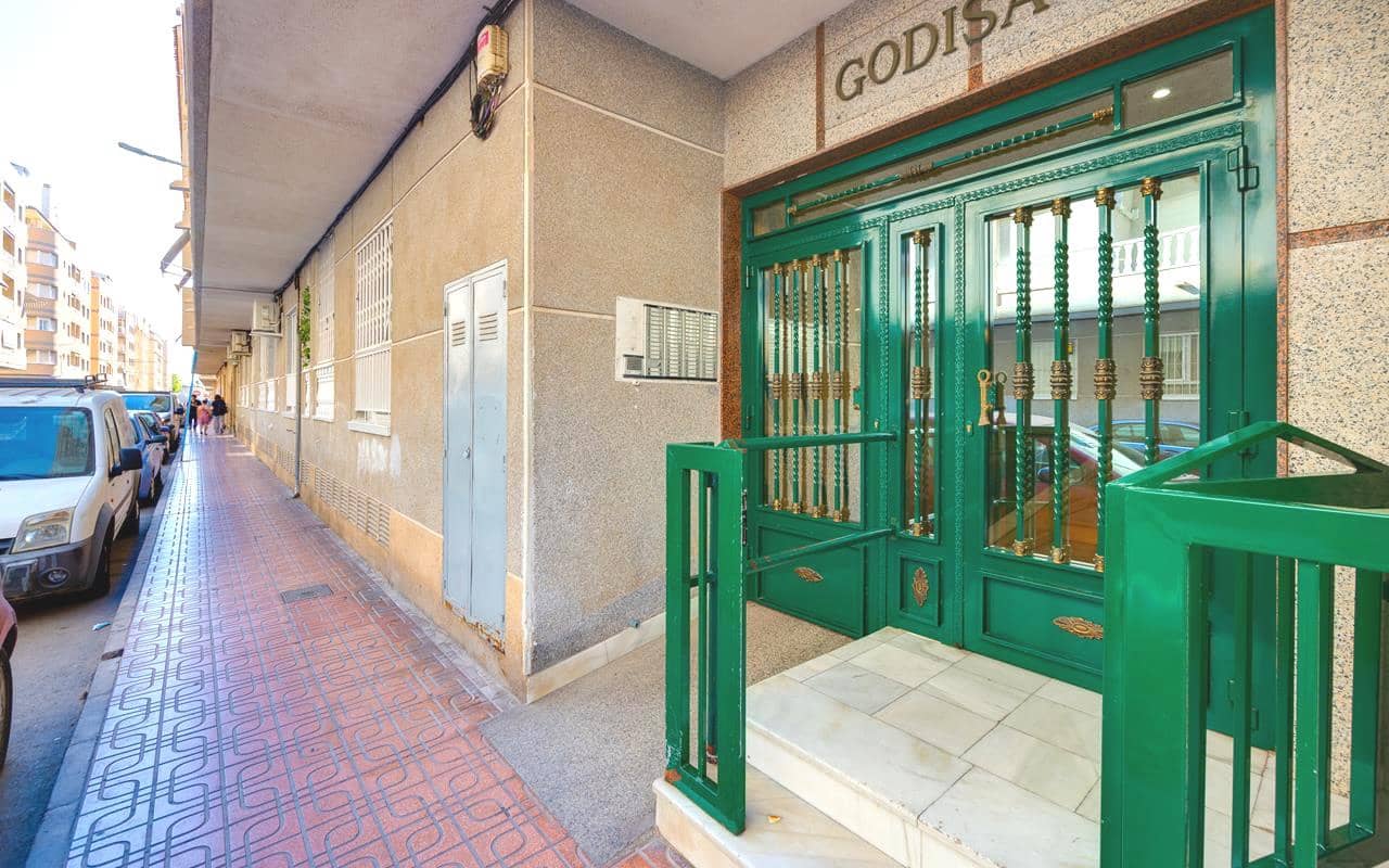 Studio til salgs i Torrevieja - € 79 995 (Ref: 9283041)