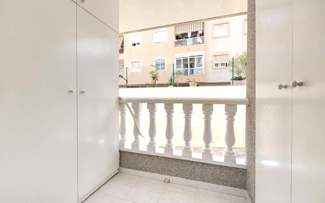 Studio til salgs i Torrevieja - € 79 995 (Ref: 9283041)