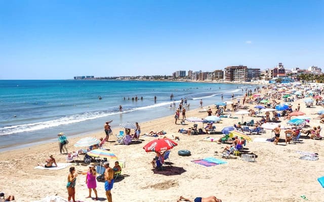 Studio til salgs i Torrevieja - € 79 995 (Ref: 9283041)