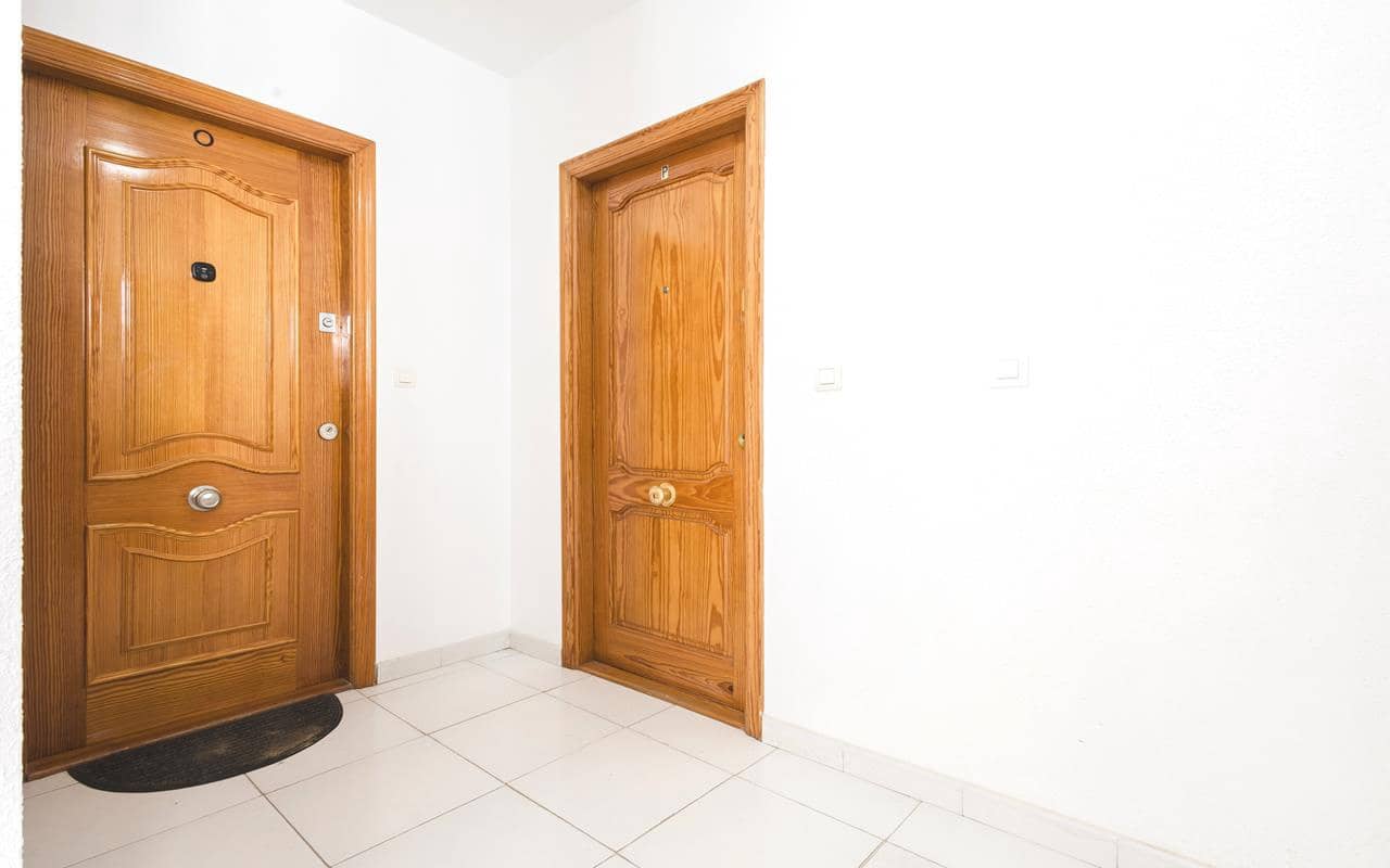 2 soveværelse Penthouse til salg i Torrevieja med garage - € 149.500 (Ref: 9283461)