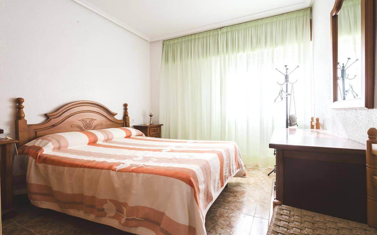 2 soveværelse Penthouse til salg i Torrevieja med garage - € 149.500 (Ref: 9283461)