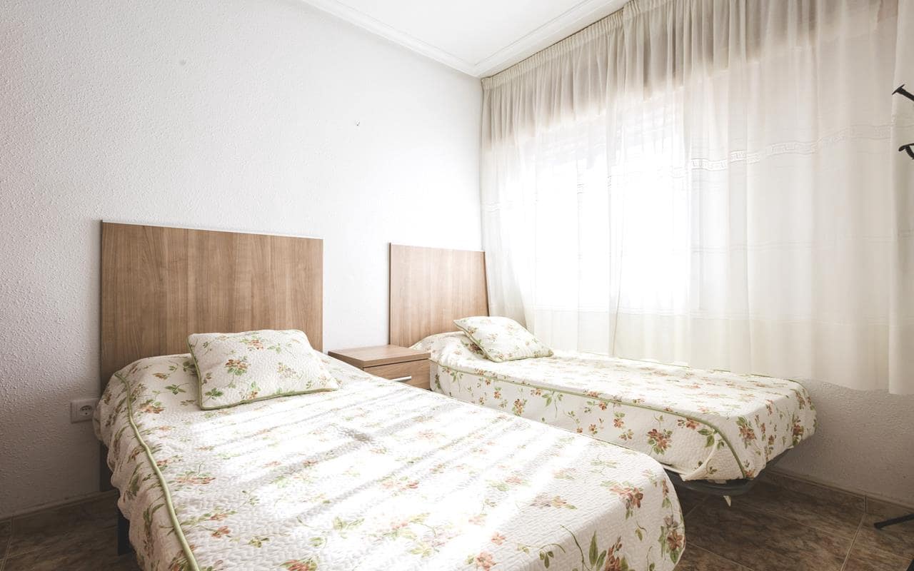 2 soveværelse Penthouse til salg i Torrevieja med garage - € 149.500 (Ref: 9283461)