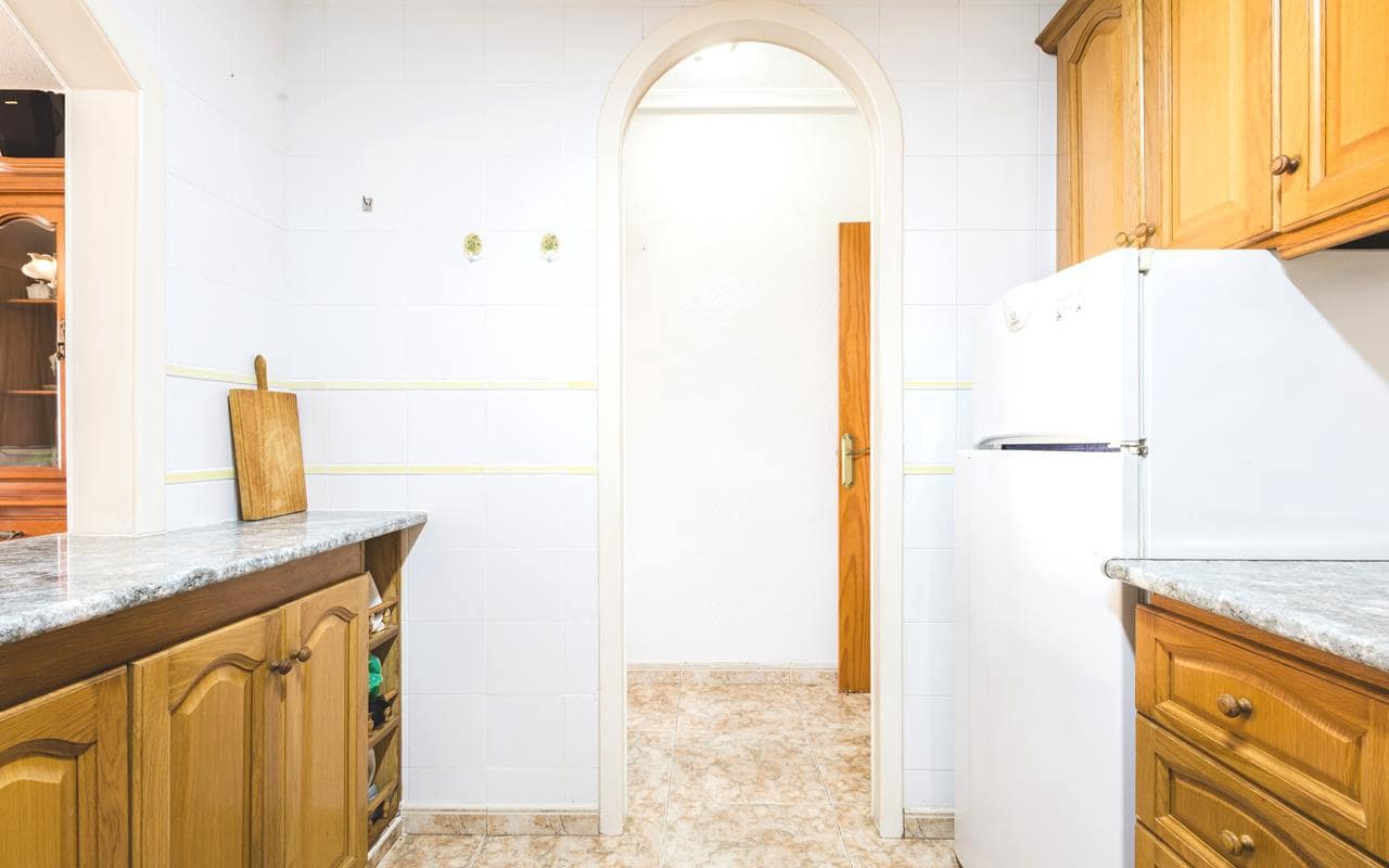 2 soveværelse Penthouse til salg i Torrevieja med garage - € 149.500 (Ref: 9283461)