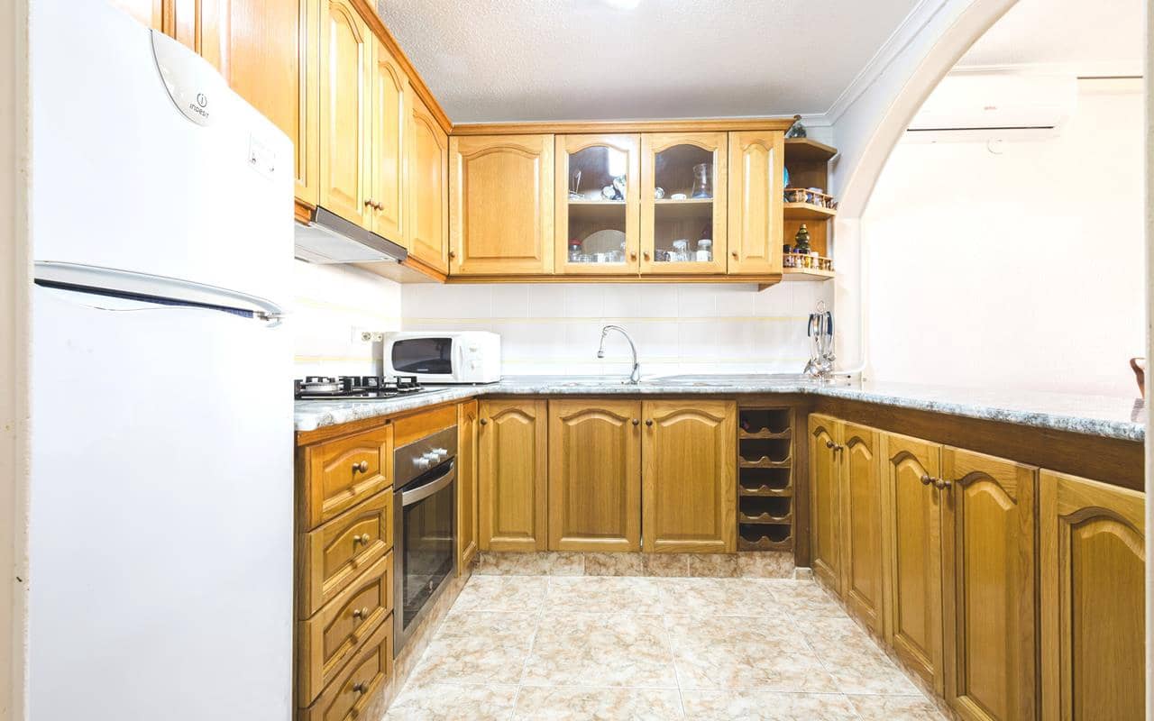 2 soveværelse Penthouse til salg i Torrevieja med garage - € 149.500 (Ref: 9283461)
