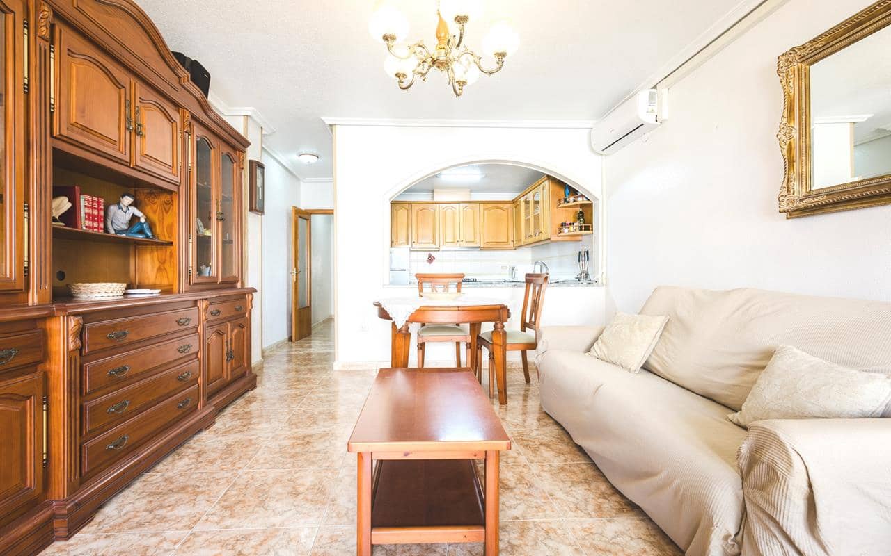 2 soveværelse Penthouse til salg i Torrevieja med garage - € 149.500 (Ref: 9283461)