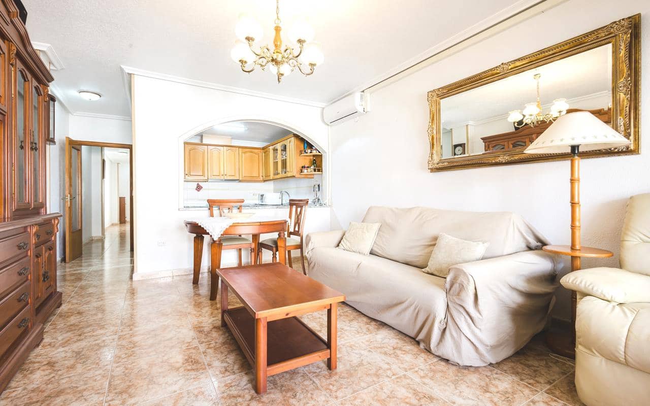 2 soveværelse Penthouse til salg i Torrevieja med garage - € 149.500 (Ref: 9283461)