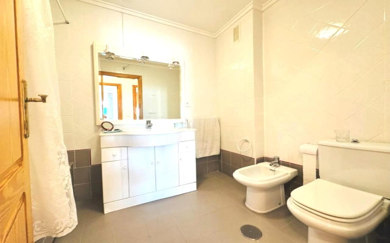 4 makuuhuone Huoneisto myytävänä paikassa La Mata mukana 
autotalli - 340 000 € (Ref: 9287352)