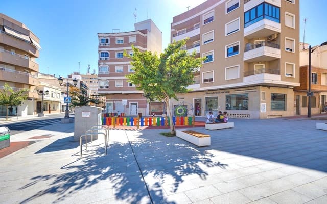 2 soveværelse Lejlighed til salg i Guardamar del Segura - € 142.995 (Ref: 9287870)