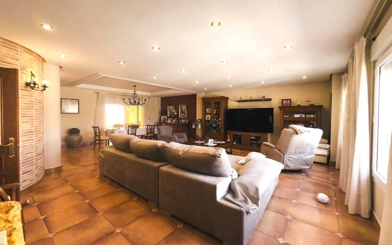 6 chambre Villa/Maison à vendre à Bigastro avec garage - 499 999 € (Ref: 9289509)