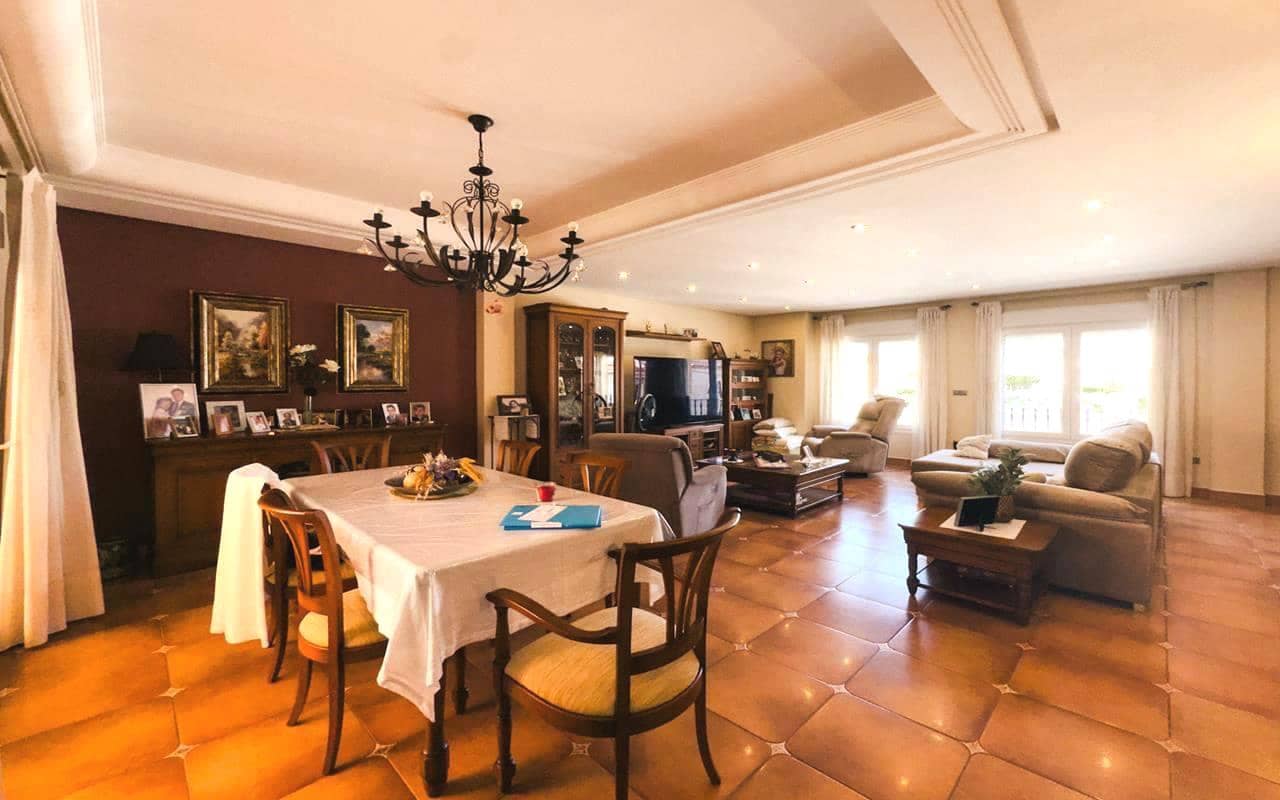 6 chambre Villa/Maison à vendre à Bigastro avec garage - 499 999 € (Ref: 9289509)