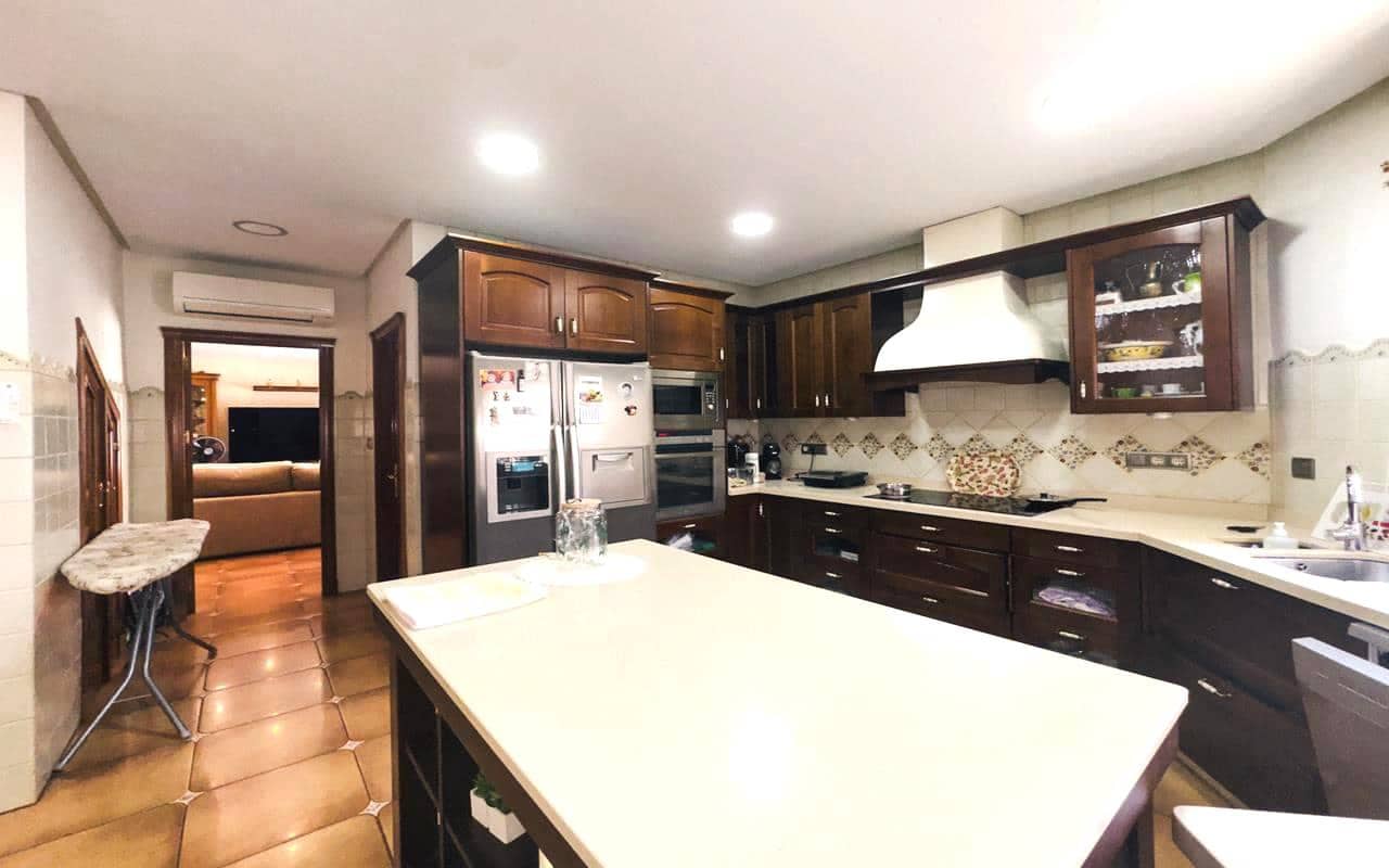 6 chambre Villa/Maison à vendre à Bigastro avec garage - 499 999 € (Ref: 9289509)