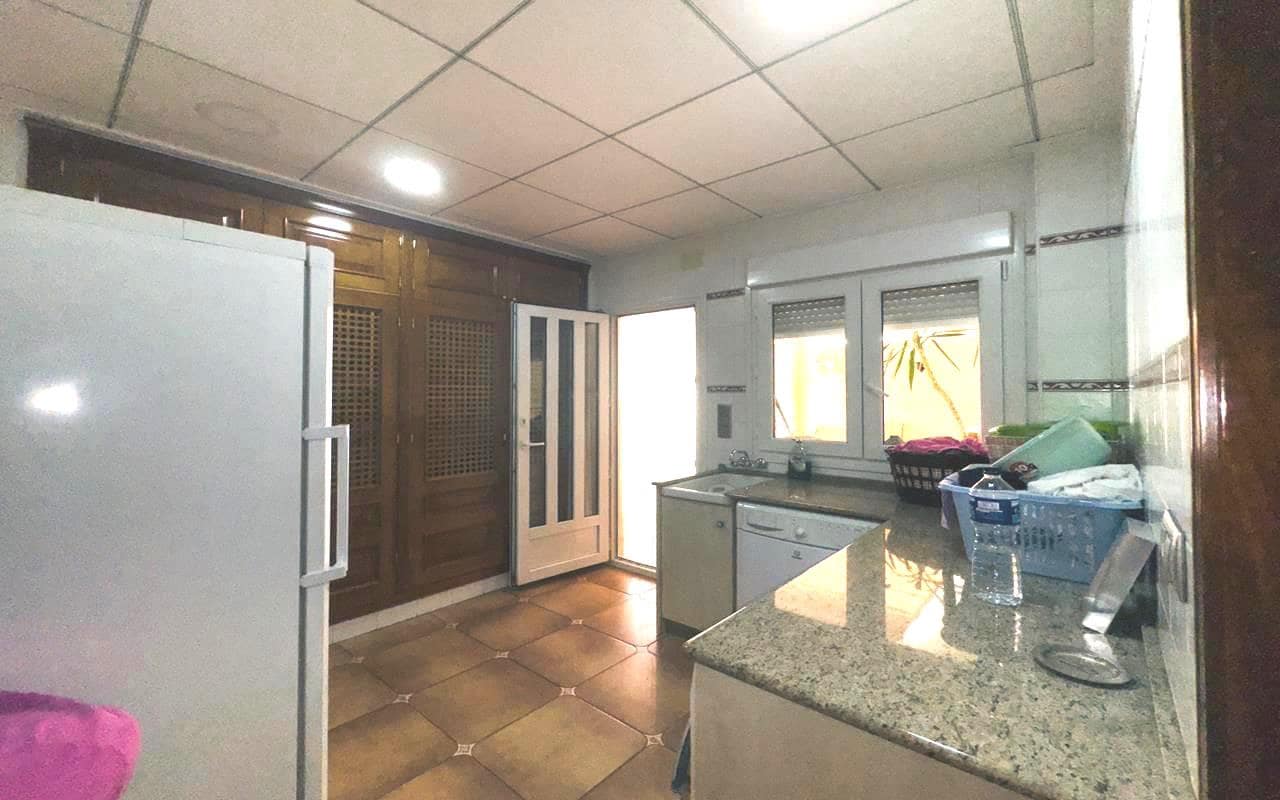 6 chambre Villa/Maison à vendre à Bigastro avec garage - 499 999 € (Ref: 9289509)