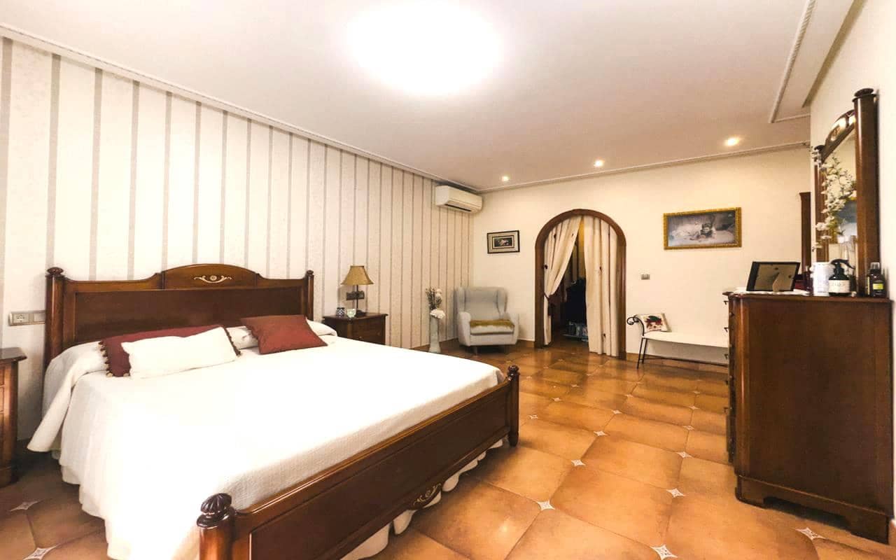 6 chambre Villa/Maison à vendre à Bigastro avec garage - 499 999 € (Ref: 9289509)