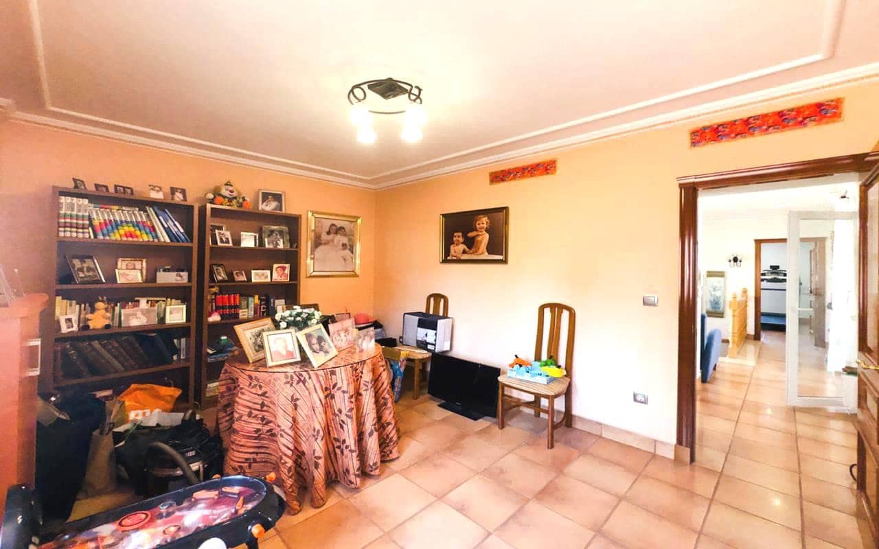 6 chambre Villa/Maison à vendre à Bigastro avec garage - 499 999 € (Ref: 9289509)