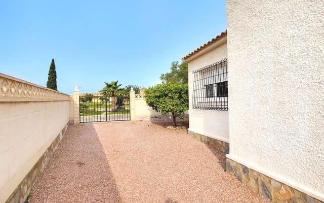 2 slaapkamer Villa te koop in La Florida, Orihuela met zwembad garage - € 189.995 (Ref: 9343333)