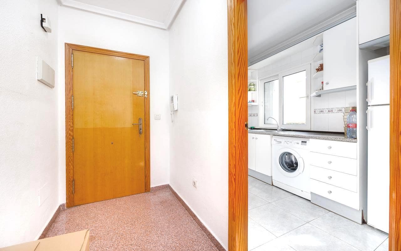 2 slaapkamer Appartement te koop in Torrevieja - € 169.500 (Ref: 9343334)