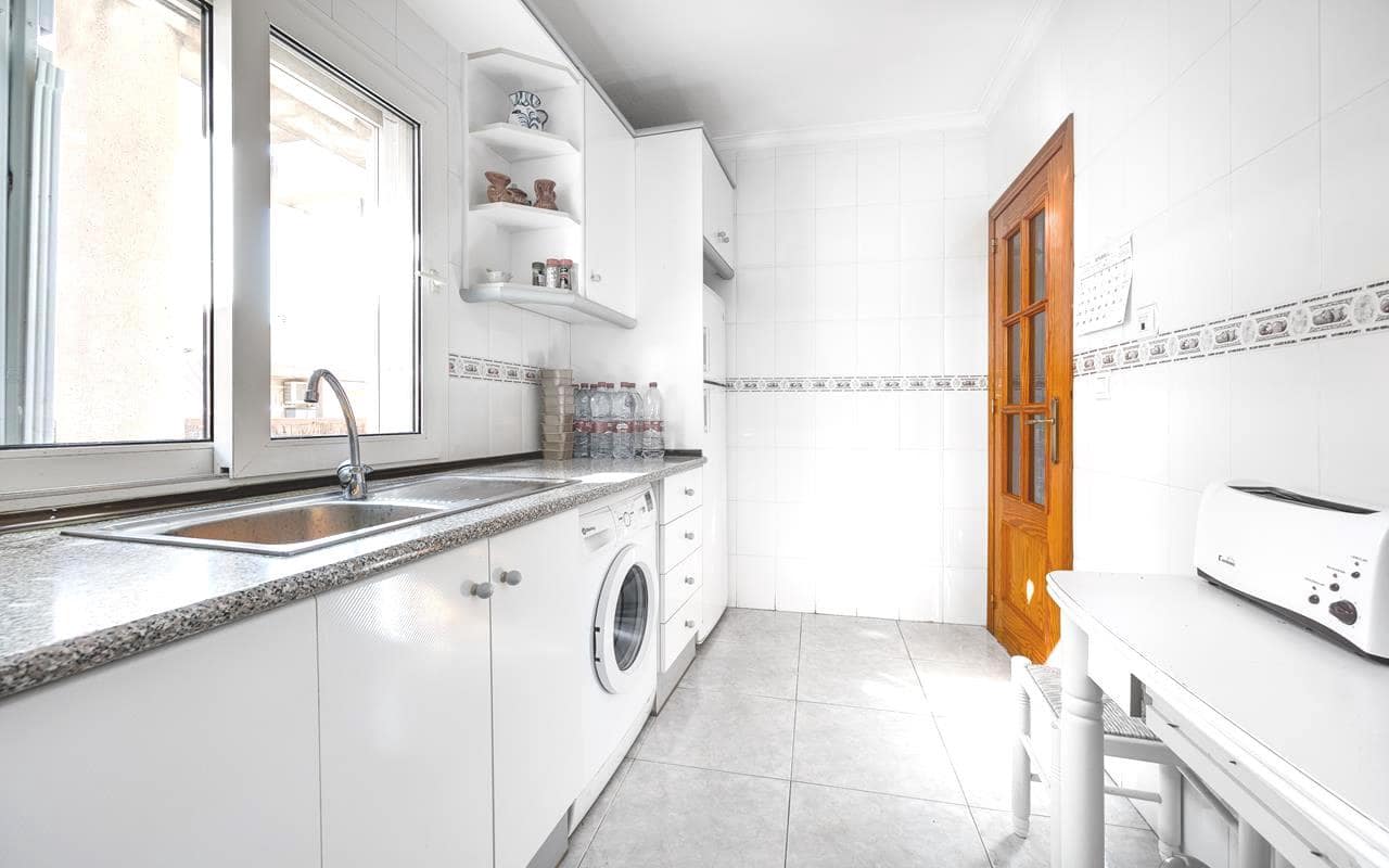 2 slaapkamer Appartement te koop in Torrevieja - € 169.500 (Ref: 9343334)